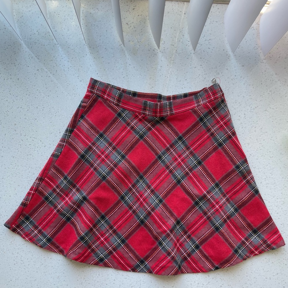 Plaid mini high waisted skirt